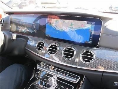 LG-Display-123-P-OLED-automotible-concept-img_assist-400300