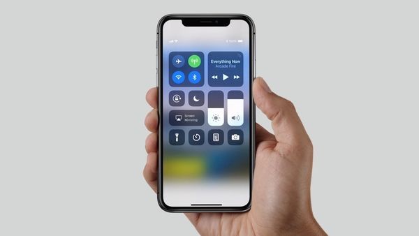 iPhone X供应量加大：富士康缩短交货时间