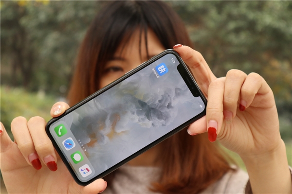 苹果新款iPhone X曝光：销量必火