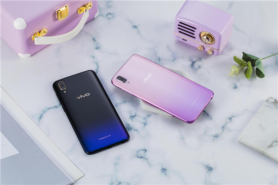 vivo Y97真机图赏：最具性价比的水滴屏新机