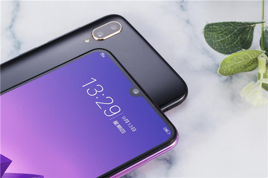 vivo Y97真机图赏：最具性价比的水滴屏新机