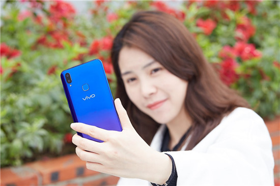 vivo U1体验：AI智慧双摄加持，成新一代千元拍照神器