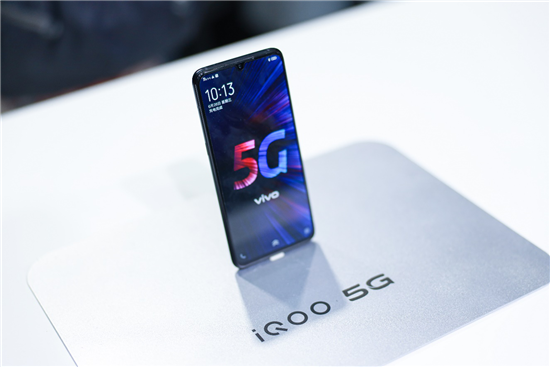 iQOO 5G手机正式亮相 vivo展出多款5G智慧终端