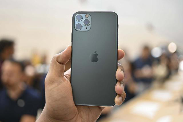 iPhone11ProMax皇帝版物料成本不足3500元